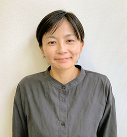 バックオフィス 山崎 裕子